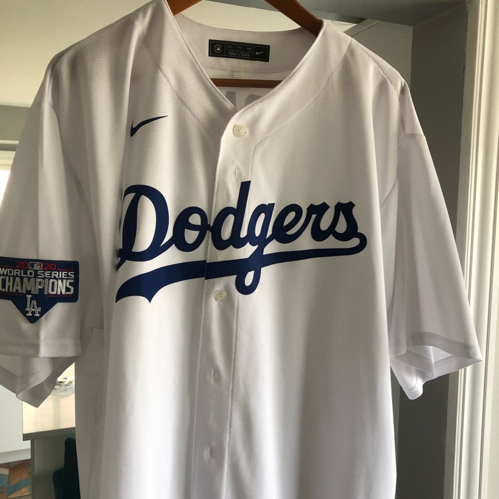 Los Angeles Dodgers Justin Turner MLB jersey w/ 2020 World Series patch